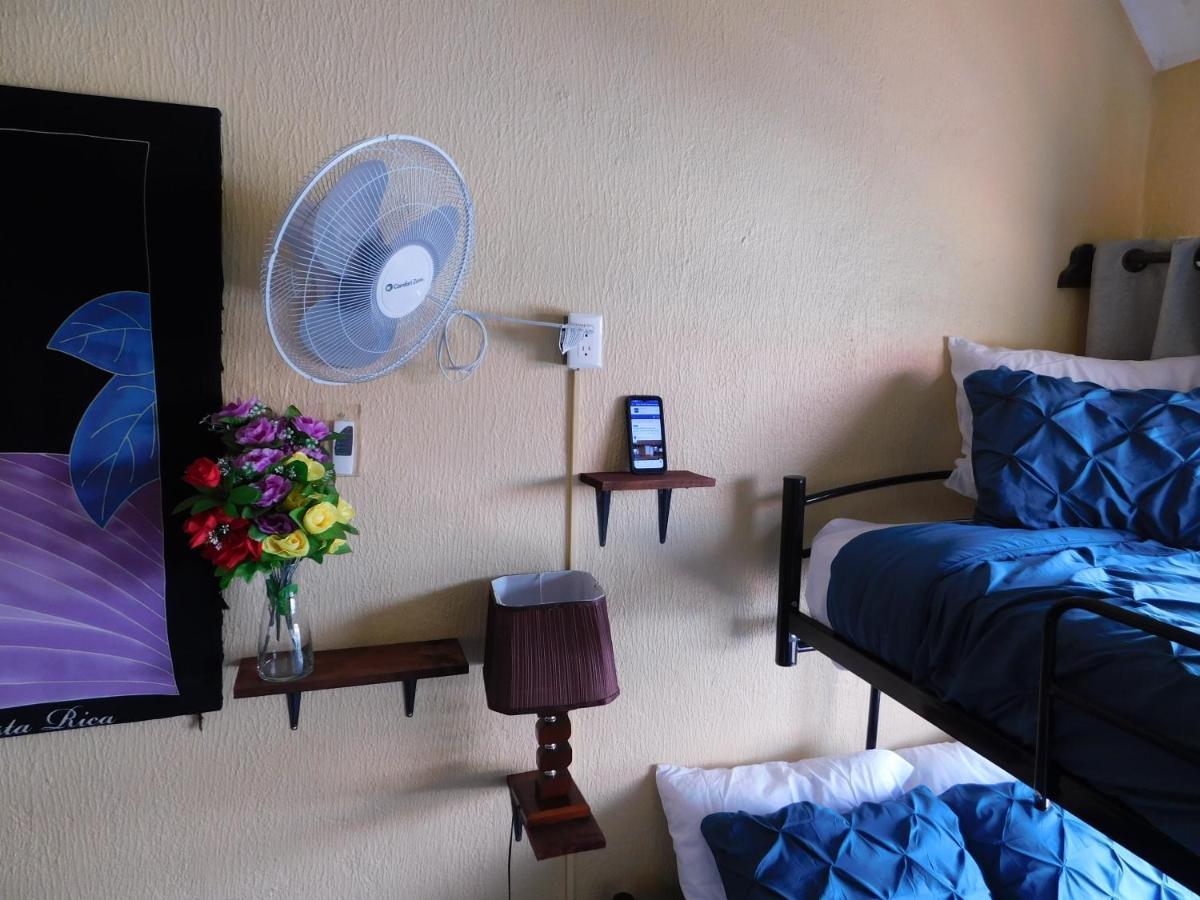 Condo Villa B27 Sleeps Five People - B28 Sleeps Six People - Price Includes Housekeeping Fees Not Taxes - Very Close To The Pool And Beach! Jacó Buitenkant foto