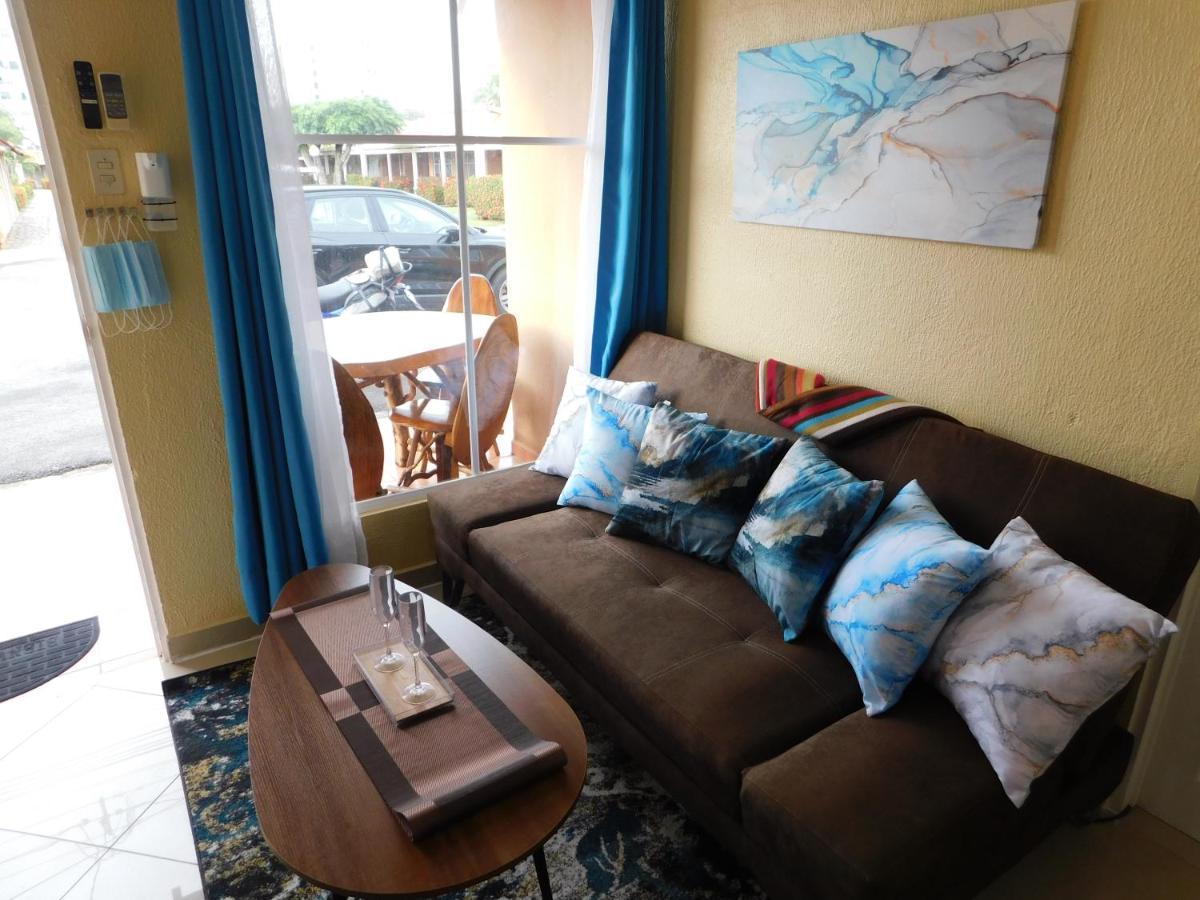 Condo Villa B27 Sleeps Five People - B28 Sleeps Six People - Price Includes Housekeeping Fees Not Taxes - Very Close To The Pool And Beach! Jacó Buitenkant foto